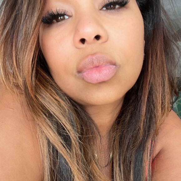 Meet your Posher, Helen - Picture 1 of 1